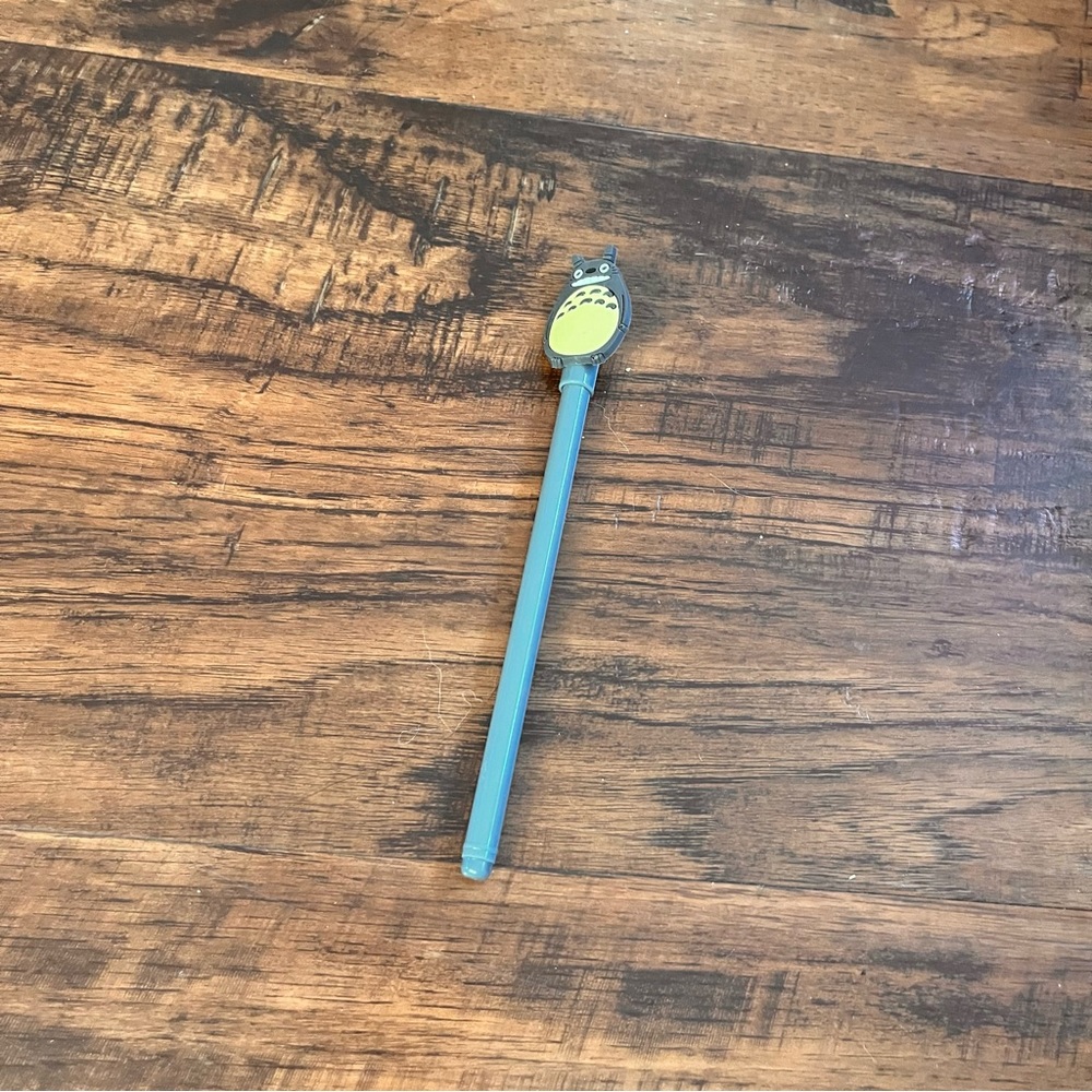 NWOT totoro ghibli pen